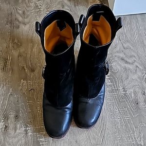 Authentic Loubetin boots in black suede and leather